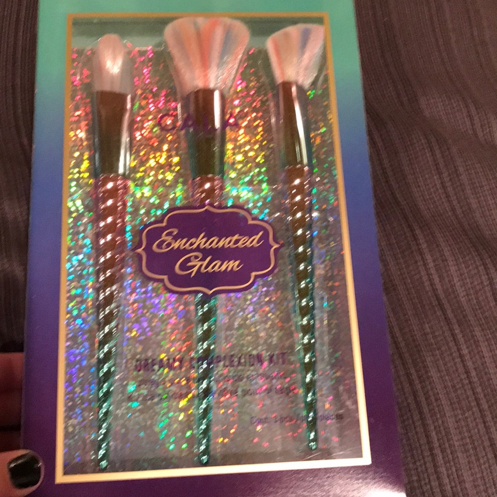 BRAND NEW Unicorn Make-up Contour Brushes